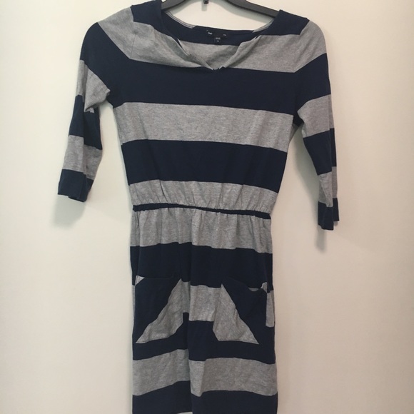 GAP Dresses & Skirts - GAP striped dress